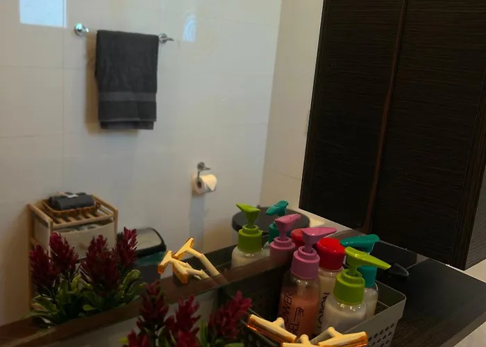 Cozy Violeta إياليسوس